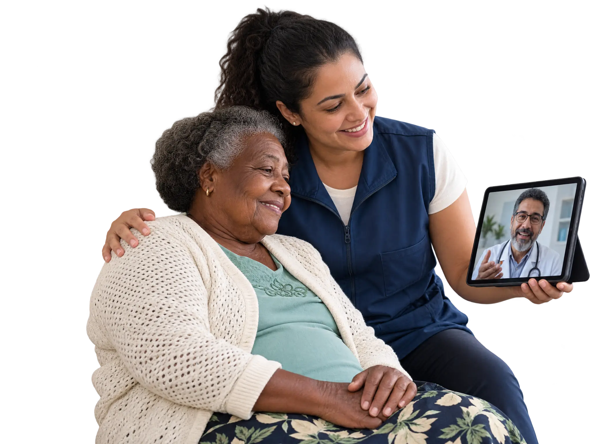 Paciente idosa ao lado de uma profissional de saúde, conversando com um médico por tablet